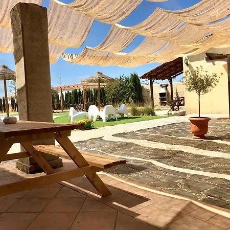Comfortable House With Shared Pool In Holiday home *